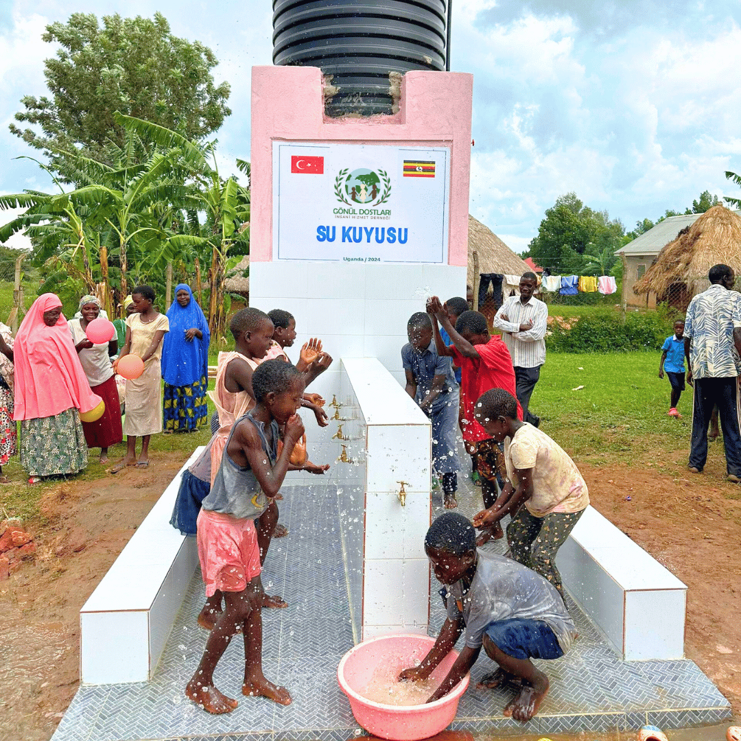 Afrika Şadırvan Tip Su Kuyusu